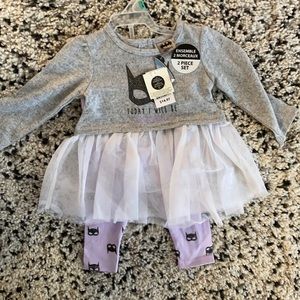 2 piece Batman baby girls outfit 3-6 months (new with tags)